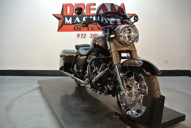 2014 Harley-Davidson Screamin' Eagle Road King FLHRSE6 Cruiser 