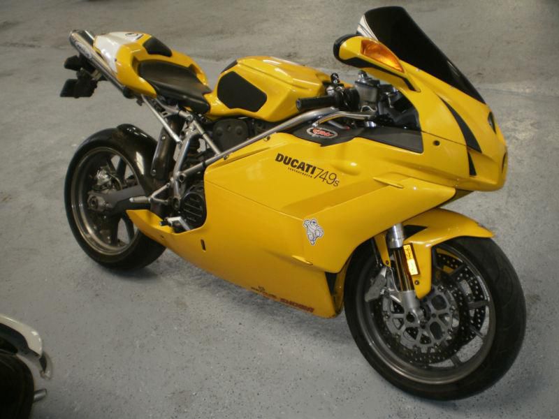 Ducati 749S Super Bike