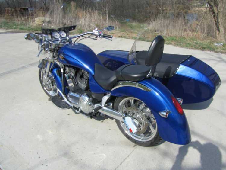 2004 Victory Kingpin with Sidecar