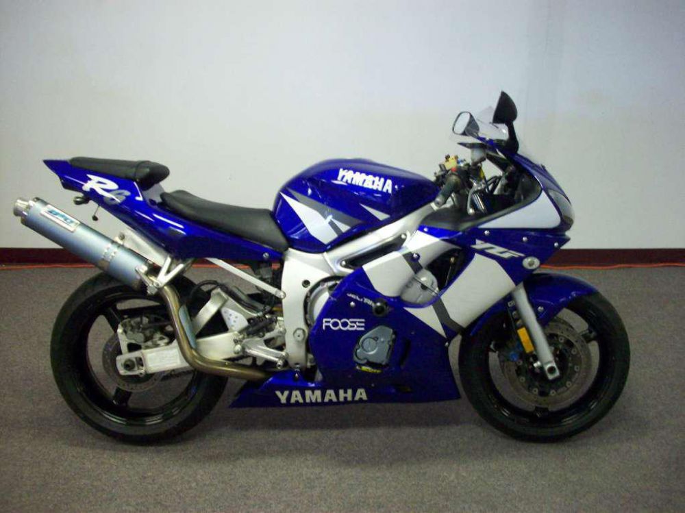 2002 yamaha yzf-r6  sportbike 