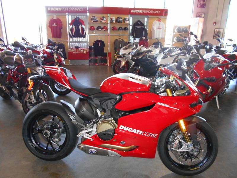 2013 Ducati Superbike 1199 Panigale R ABS Sportbike 