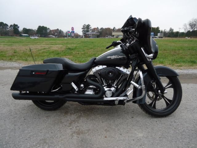 Used 2006 Harley-Davidson FLHXI for sale.