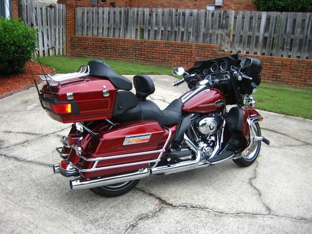 2010 harley-davidson electra glide ultra classic touring 