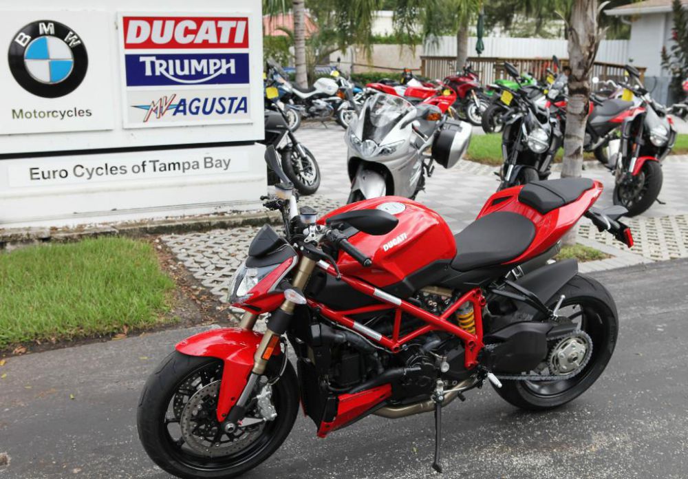 2013 Ducati Streetfighter Sportbike 