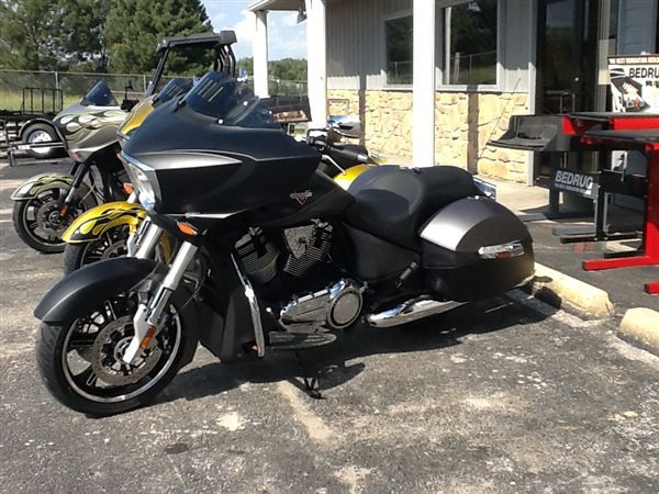 2014 Victory Cross Country Factory Custom Paint