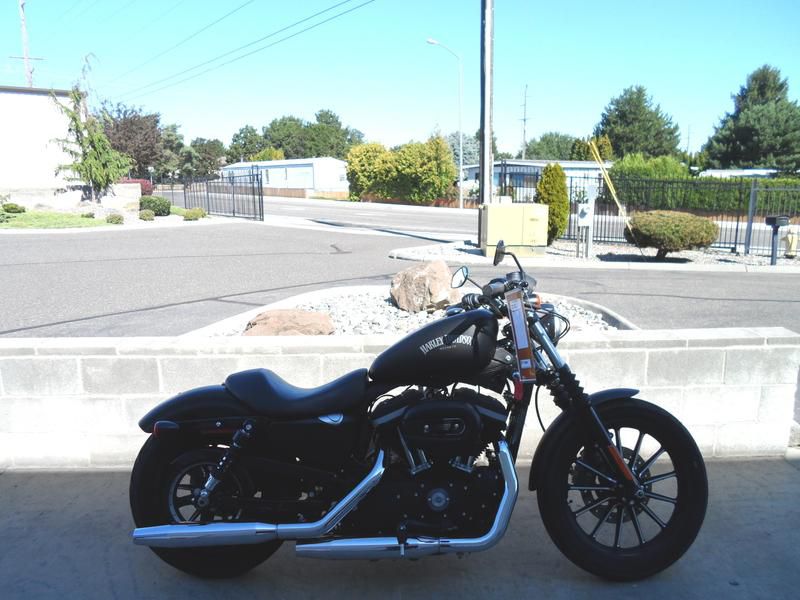 2012 Harley-Davidson Sportster Iron 883 - XL883N Standard 