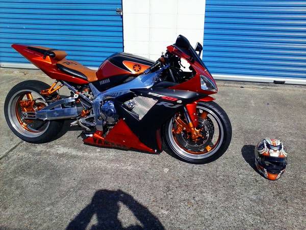 2003 r1 yamaha yzf for sale. best offer