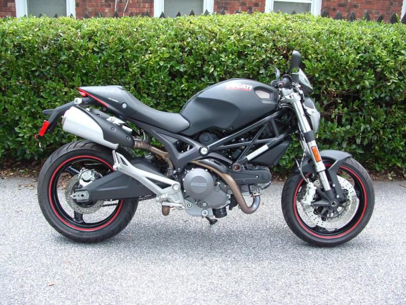 2012 Ducati 696 Monster ABS