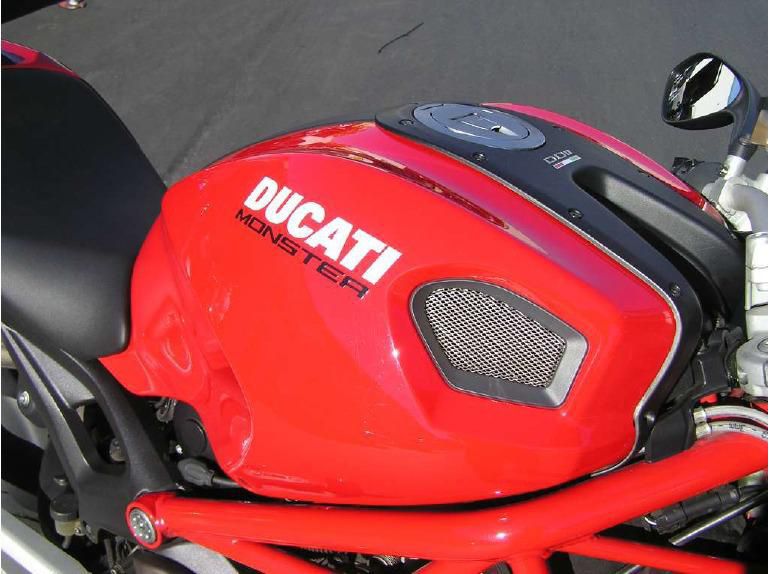 2010 Ducati Monster 1100 Standard 