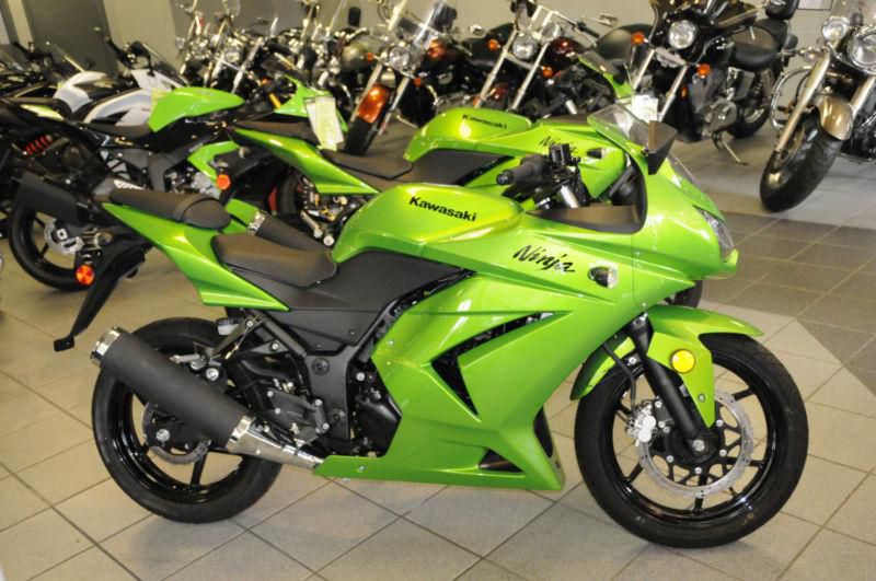2012 kawasaki ninja 250 green sportbike cbr gsxr zx250 zx6 zx10 ex250 new