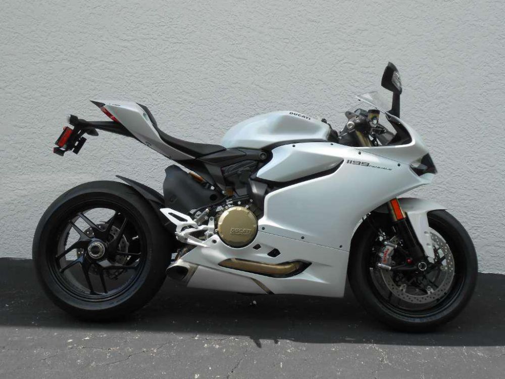 2013 Ducati 1199 Panigale Sportbike 