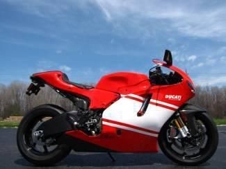 2008 DUCATI DESMOSEDICI D16RR RED AND WHITE AWESOME CONDITION 3,873 MILES