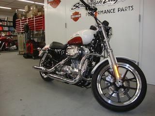 2011 Harley-Davidson 883 Superlow XL883L Sportbike 
