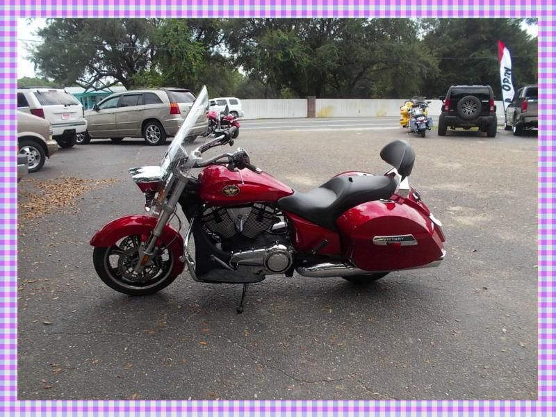2012 Victory Cross Roads ***ONLY 2387 miles***