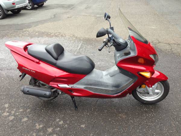 2001 Honda Reflex 250cc scooter