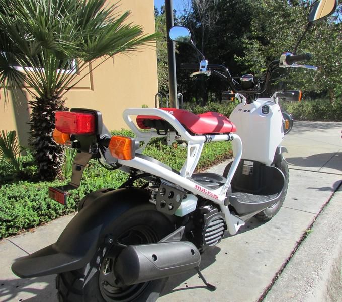 2013 honda ruckus  moped 