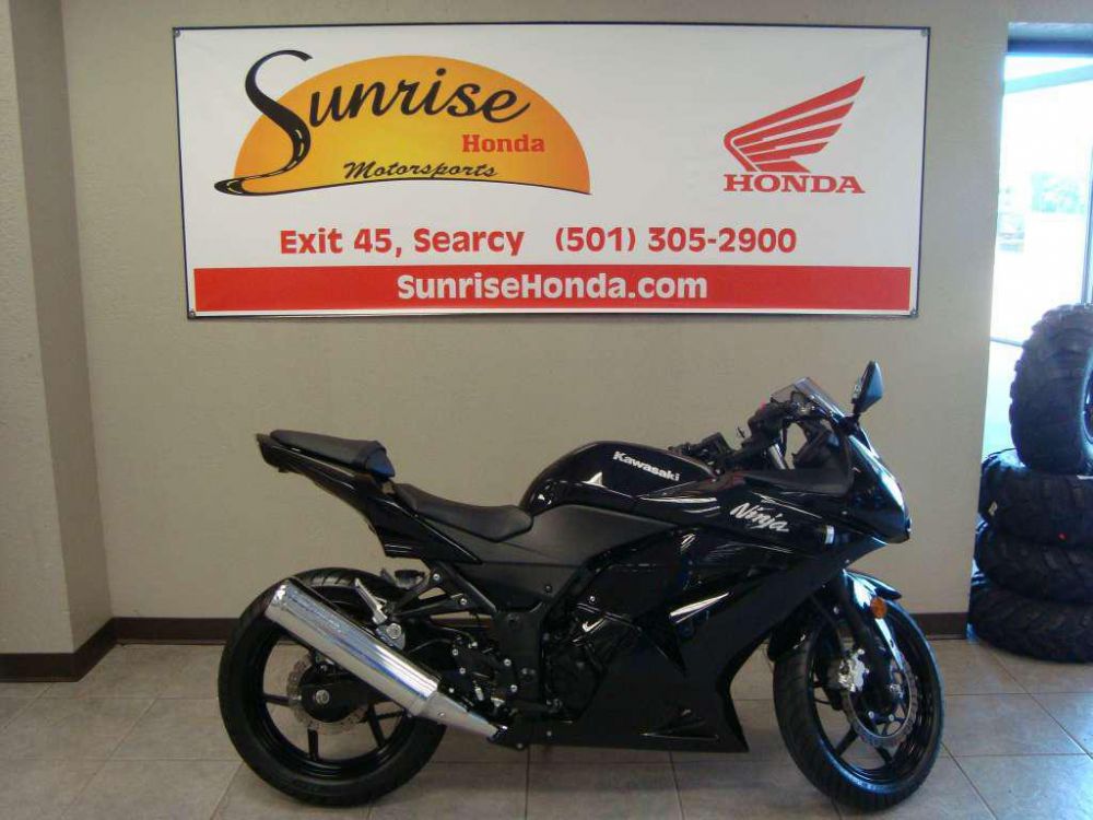 2009 kawasaki ninja 250r  sportbike 