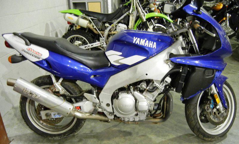 1998 yamaha yzfr1  sportbike 