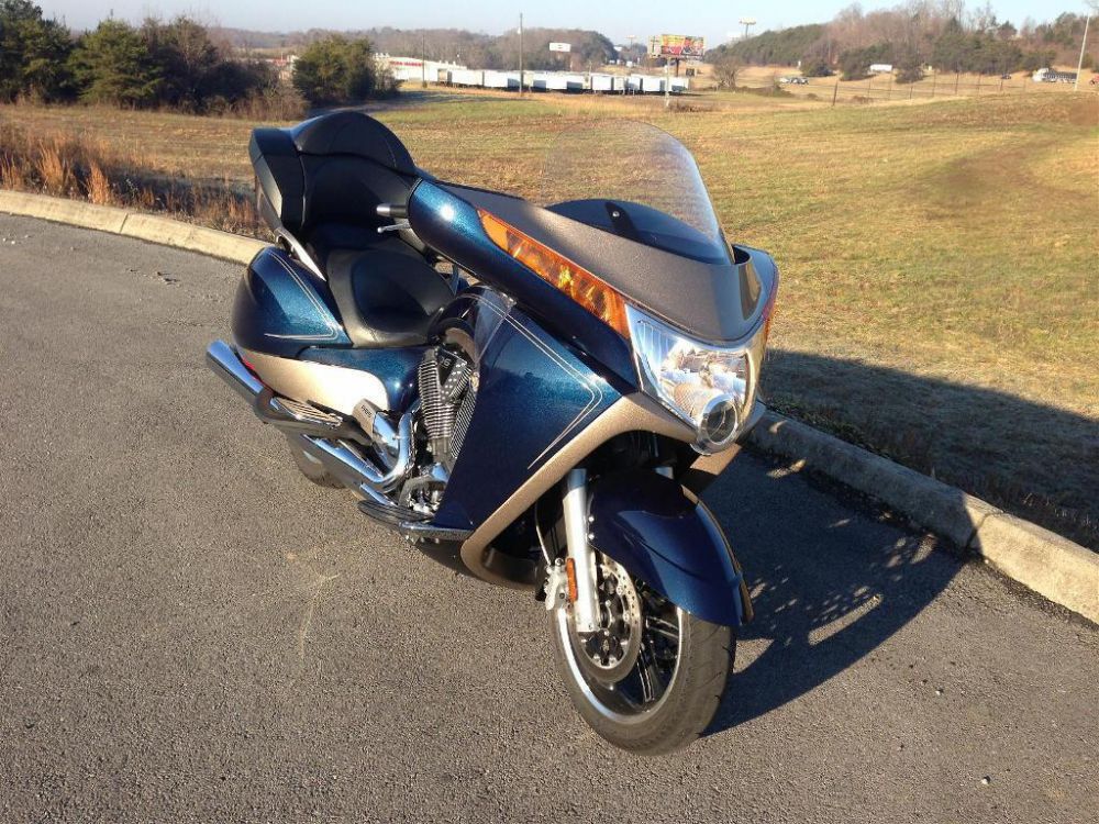 2010 victory vision tour  touring 