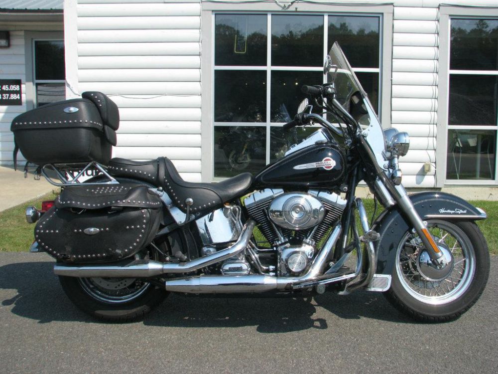 2004 Harley-Davidson FLST HERITAGE SOFTAIL Cruiser 