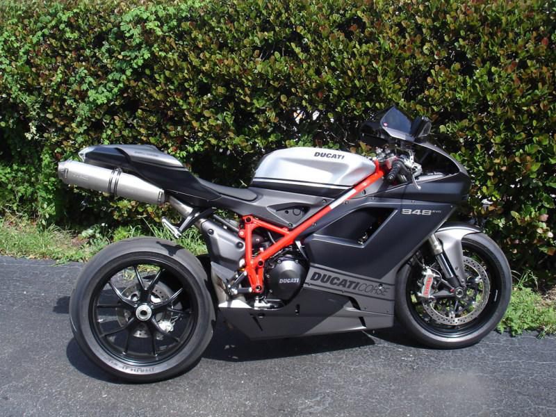 2013 ducatin 848 evo corse special edition with 200 miles