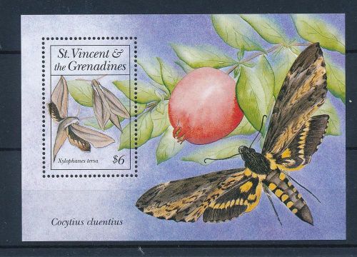 [33128] St. Vincent &amp; Grenadines 1993 Butterflies Moths MNH Sheet
