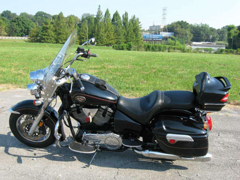 2002 Victory V92TC Deluxe Cruiser 
