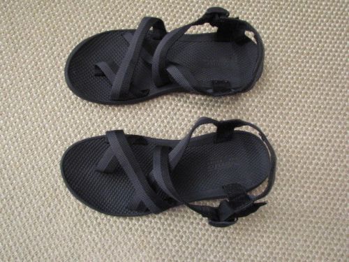 Men&#039;s size 10 / vento model  nv -117 sandals / black &amp; silver