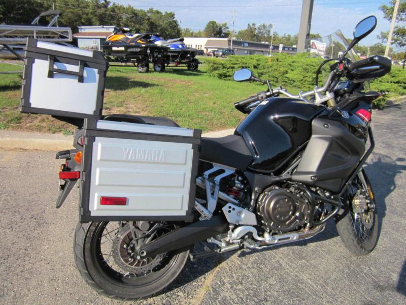 2012 YAMAH SUPER TENERE WITH ONLY 1500 MILES, SKID PLATE, ENGINE GUARD, AND MORE