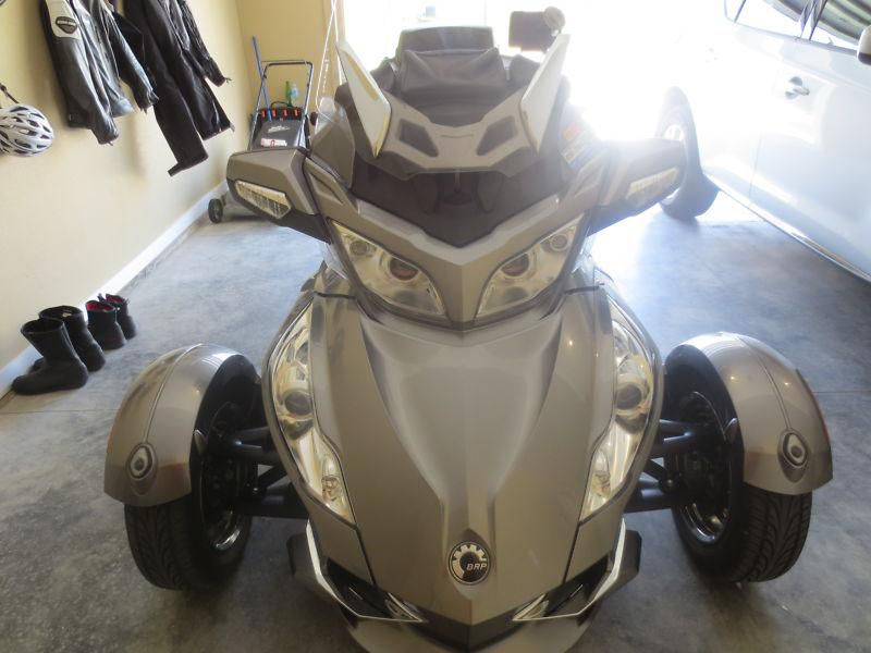 2011 can am spyder rts se5 semi auto transmission-excellent condition-magnesium