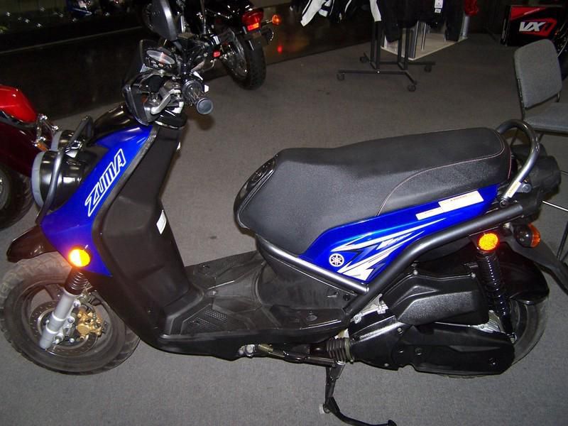 2009 Yamaha Zuma 125 Moped 