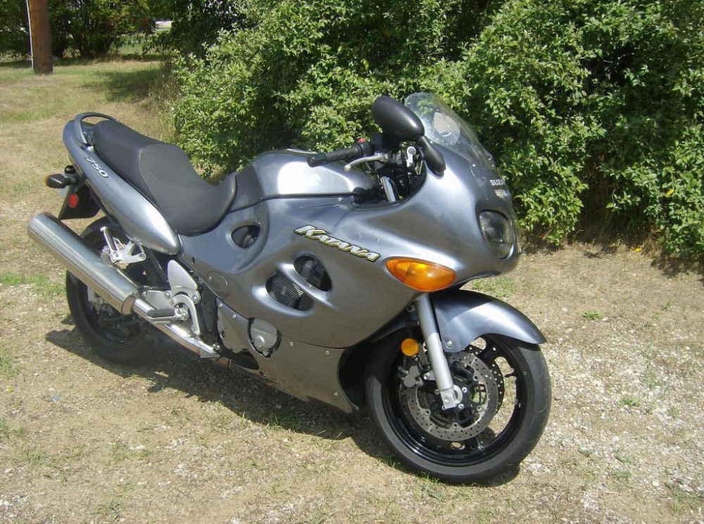 2004 suzuki katana 750 (gsx750f)  sportbike 