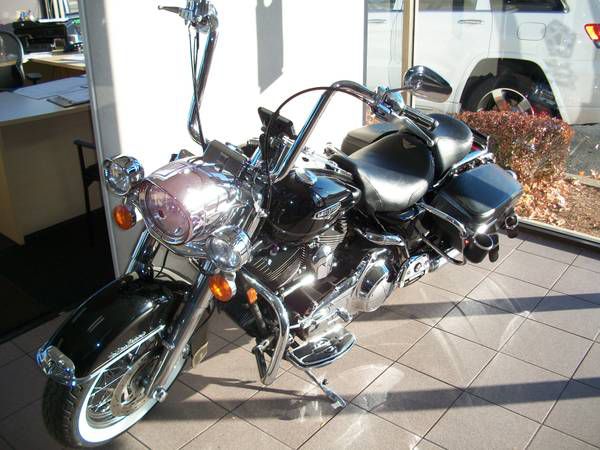 2007 Harley Davidson Road King. Showroom condition