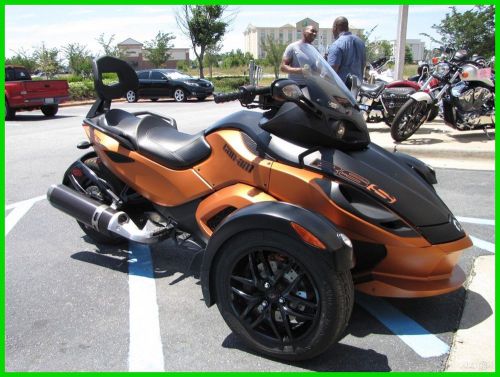 2011 can-am spyder rs-s se5
