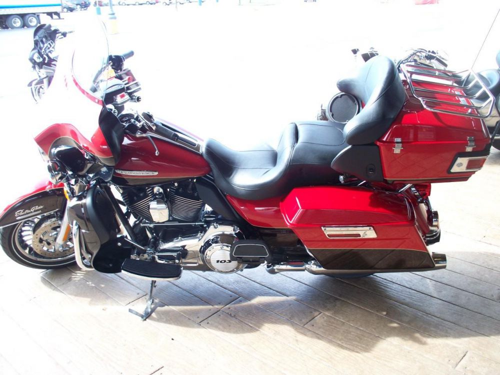 2011 Harley-Davidson FLHTK Touring 