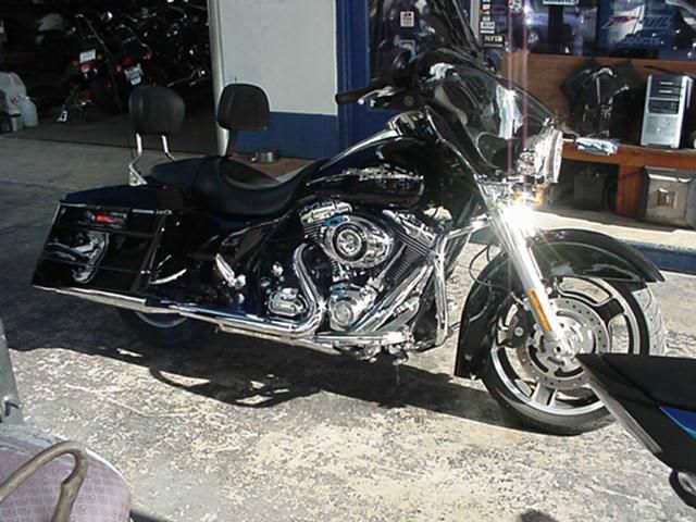 2010 Harley-Davidson STREET GLIDE Cruiser 