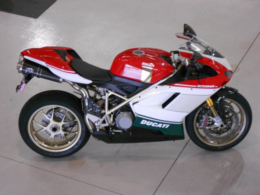 2007 ducati 1098s   sportbike 
