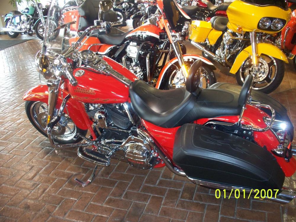 2007 Harley-Davidson Cvo Road King FLHRSE3 CVO Sport Touring 