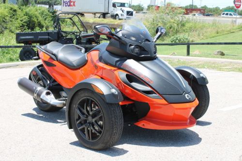 2012 can-am spyder roadster rs-s