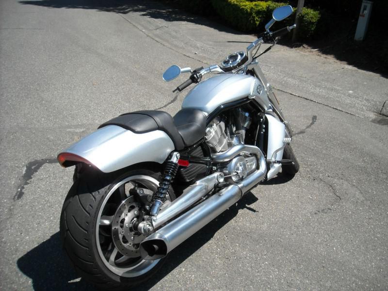 Harley-Davidson VRSC Muscle, Silver, Very Low Miles, ABS Brakes