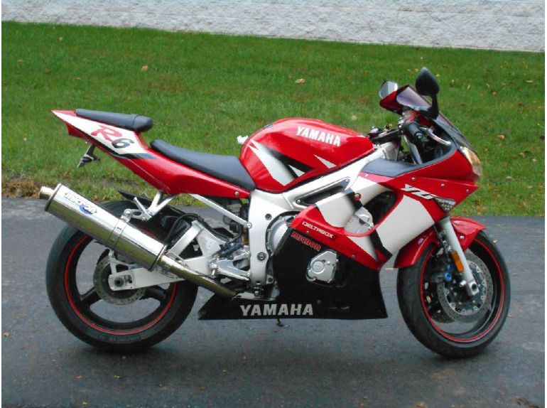 2002 Yamaha YZF-R6 