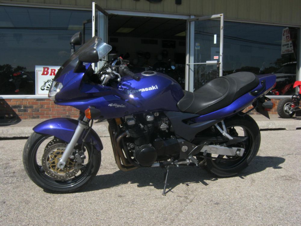 2002 Kawasaki ZR7S 750cc Standard 
