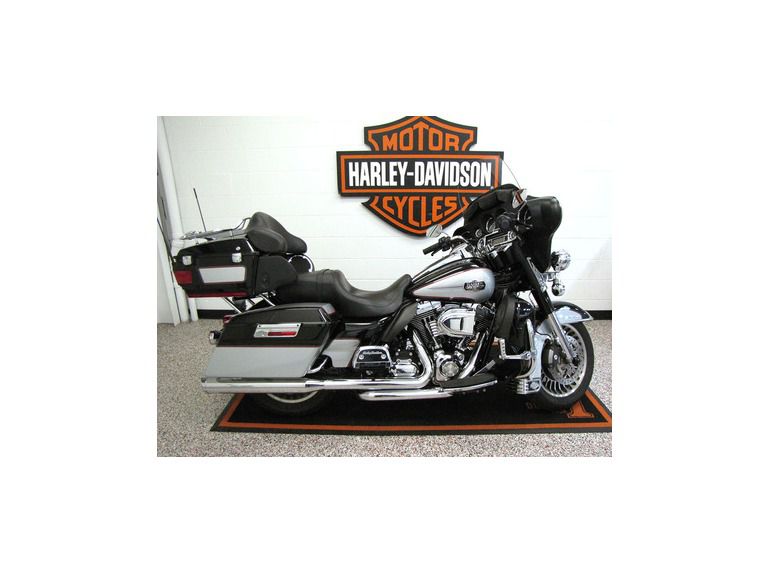 2010 Harley-Davidson Ultra Classic Electra Glide - FLHTCU 