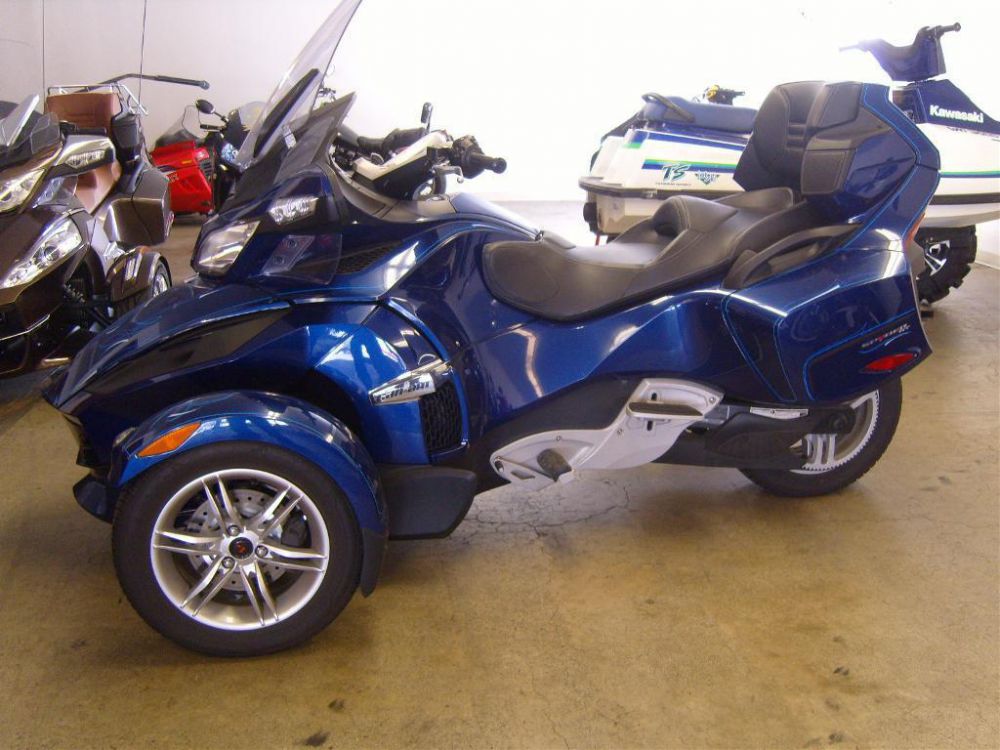 2011 can-am spyder rt audio & convenience sm5  touring 