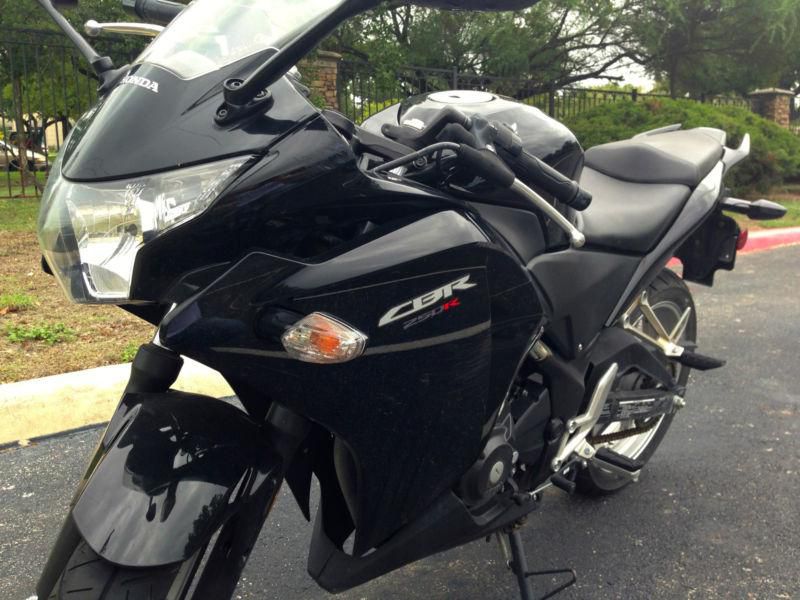 2012 Honda CBR 250R motorcycle black