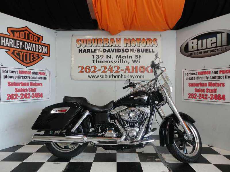 2012 Harley-Davidson FLD - Dyna Switchback Cruiser 