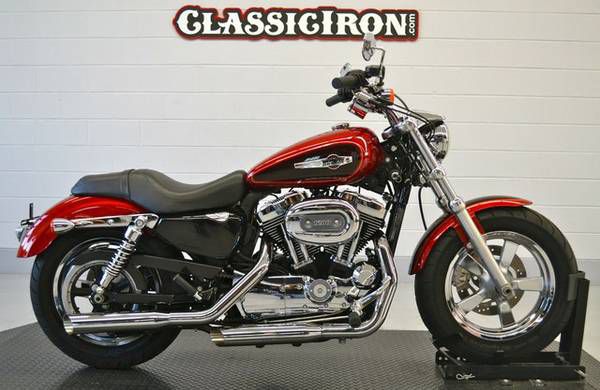 2012 Harley-Davidson Sportster Custom XL1200C
