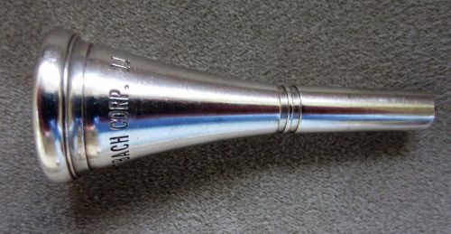 Vincent Bach Corp French Horn Mouthpiece Size 11 USA