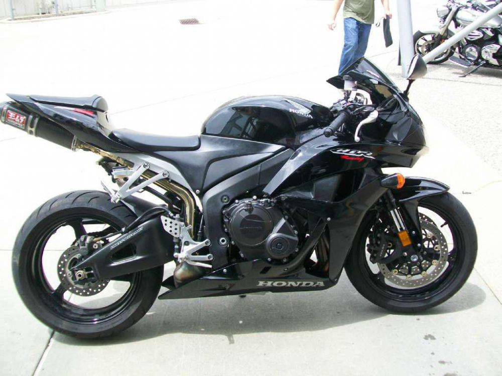2007 honda cbr600rr  sportbike 