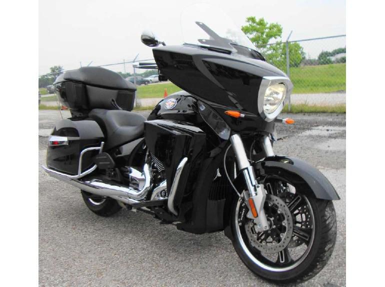 2012 victory cross country tour  touring 